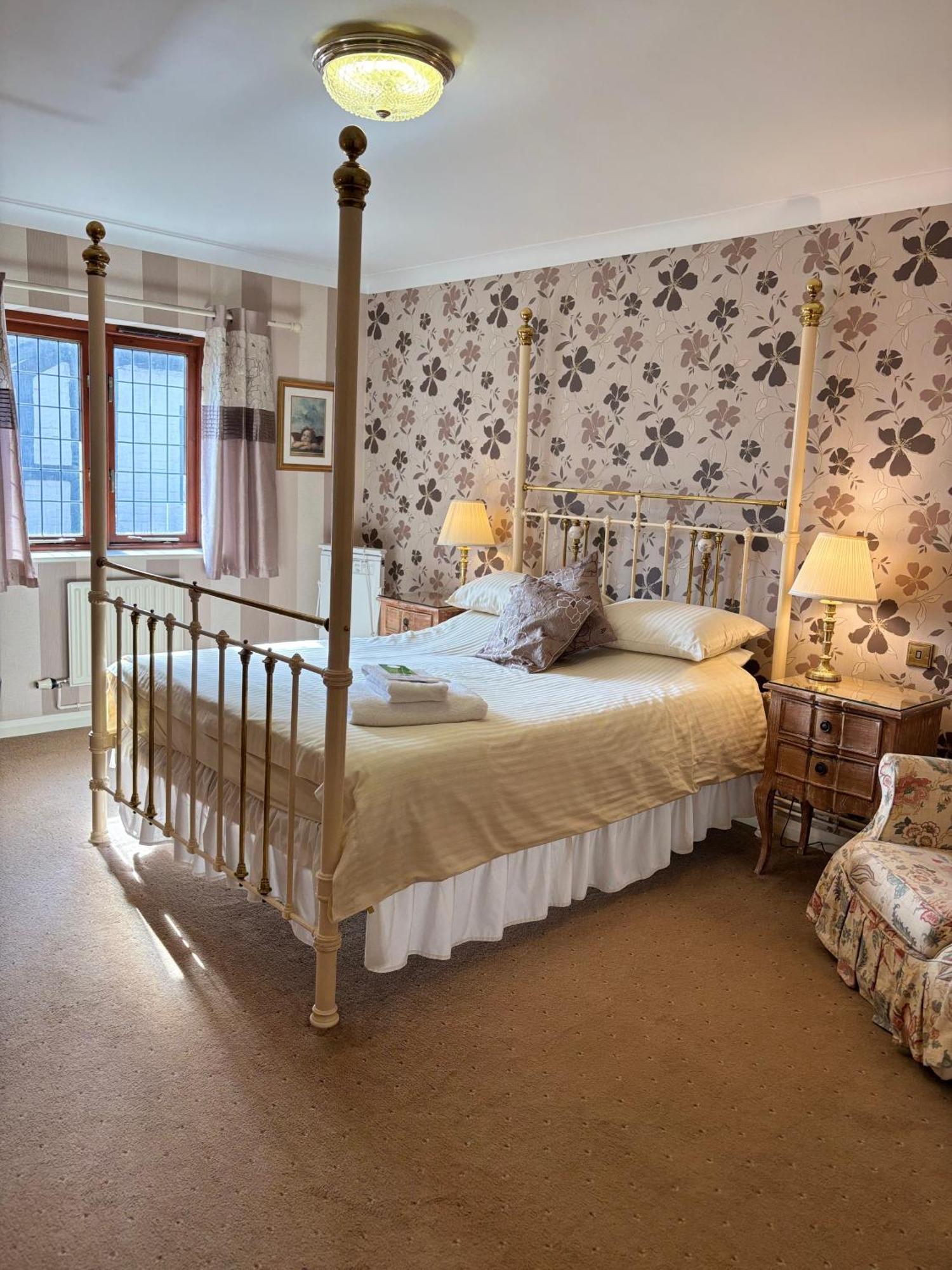 Albright Hussey Manor Hotel Hadnall Bagian luar foto