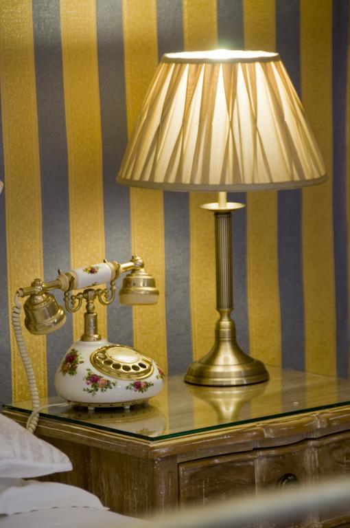 Albright Hussey Manor Hotel Hadnall Bagian luar foto