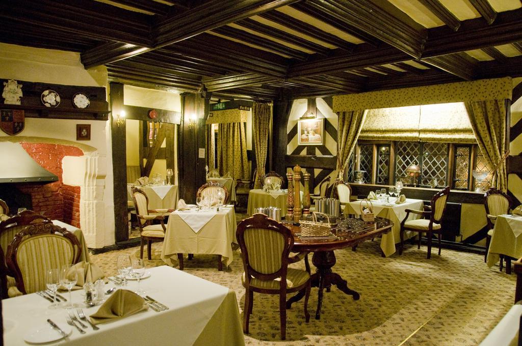 Albright Hussey Manor Hotel Hadnall Bagian luar foto