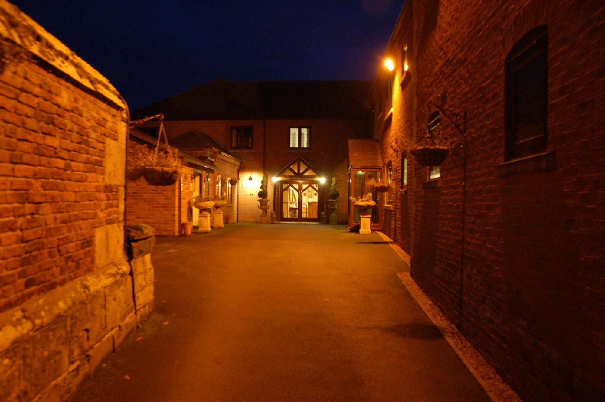 Albright Hussey Manor Hotel Hadnall Bagian luar foto