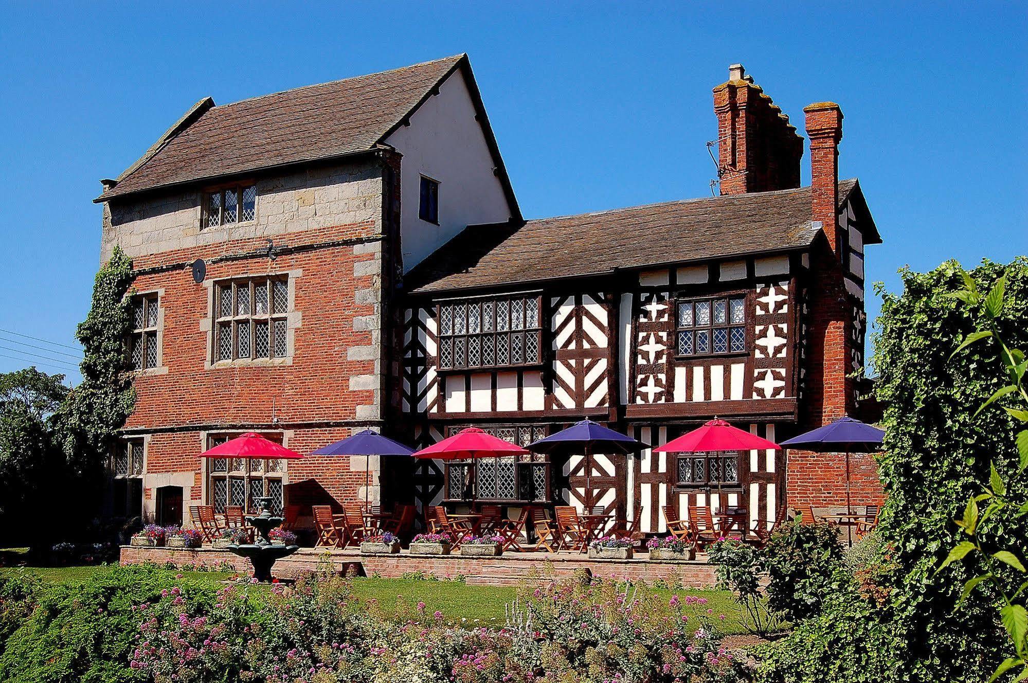 Albright Hussey Manor Hotel Hadnall Bagian luar foto
