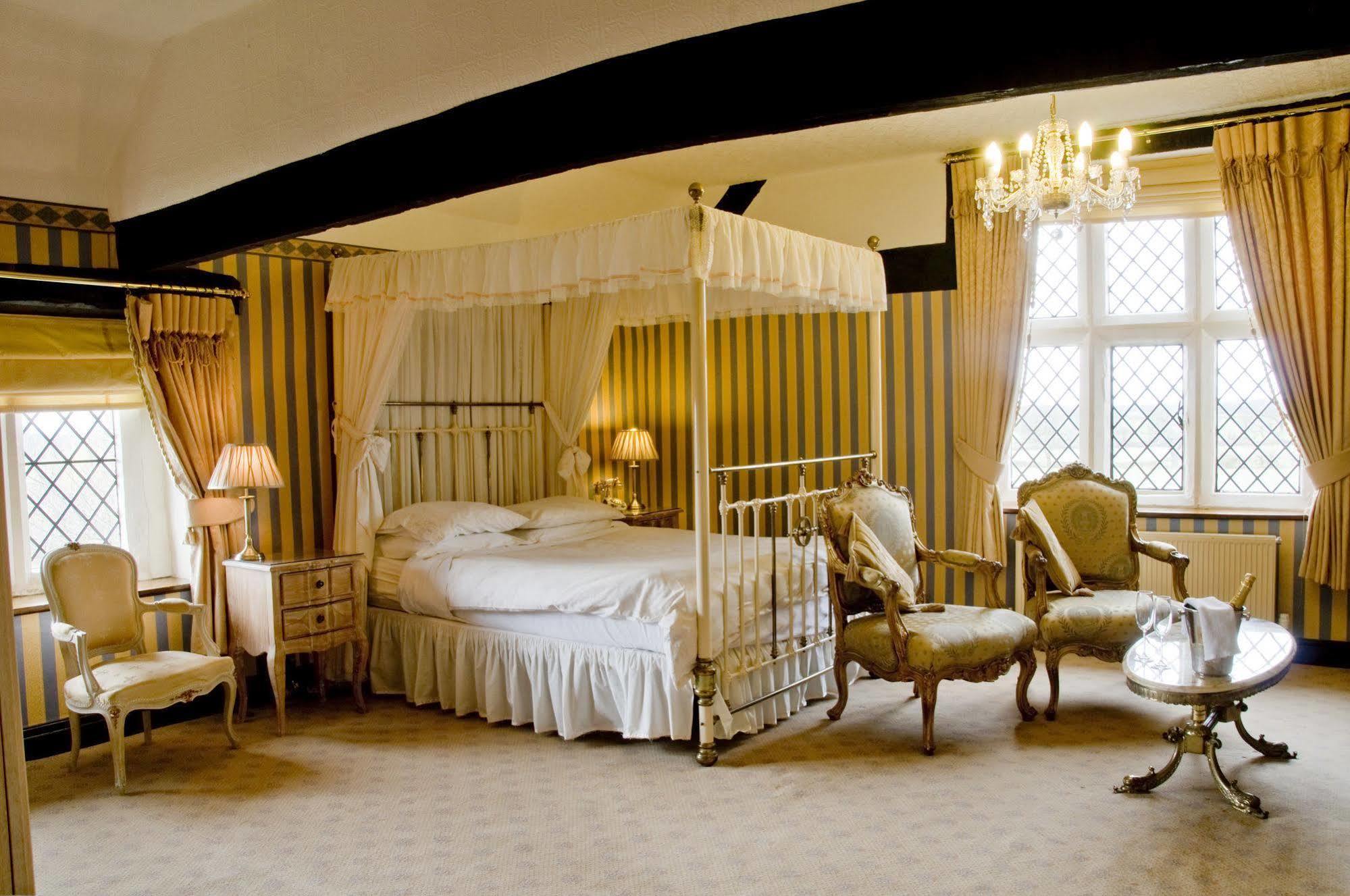 Albright Hussey Manor Hotel Hadnall Bagian luar foto